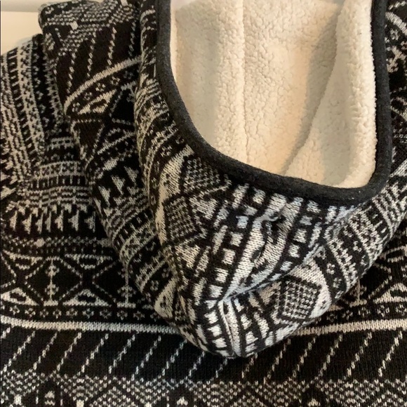 American Eagle Zip up Fleece Sweater - Picture 5 of 6